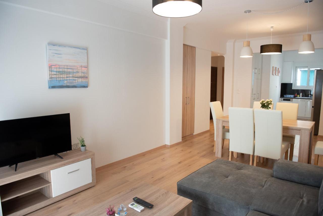 Newly Renovated Flat 500M From Subway Station Apartman Athén Kültér fotó